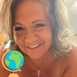 Meet your Posher, Debra